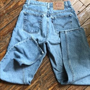 Vintage Levi’s 550 relaxed fit tapered leg